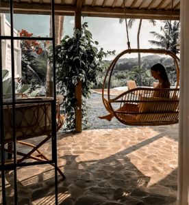 Monnarita Henry Sezon tarasowy uważamy za otwarty! Balkonowy i ogródkowy też! Meble i dodatki prosto z Bali